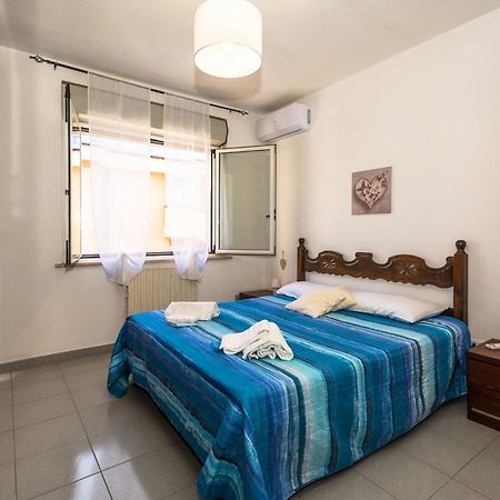 Sardinia-Holiday Casa Pesce Palla Ла-Маддалена Экстерьер фото