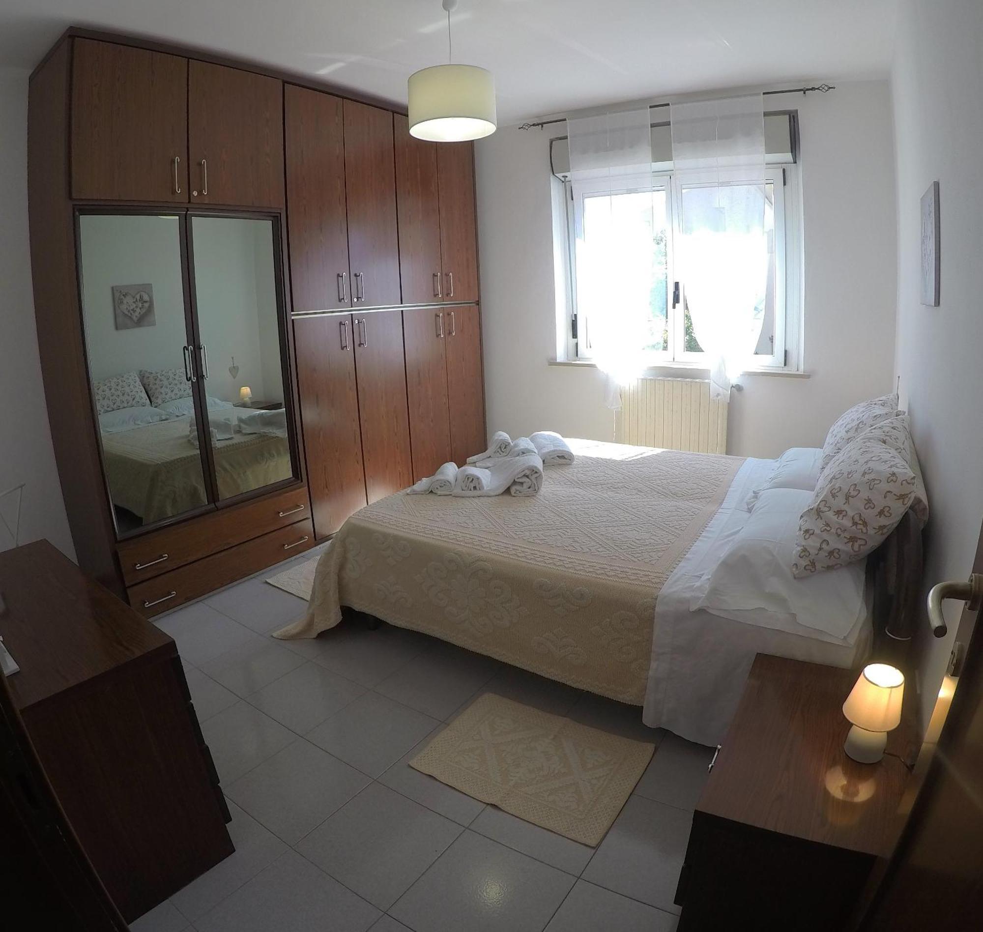 Sardinia-Holiday Casa Pesce Palla Ла-Маддалена Экстерьер фото